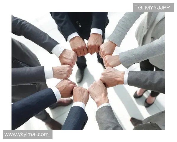 杨建平勇战日本拳王挑战极限展现中国拳击实力与风采 杨建平勇战日本拳王挑战极限展现中国拳击实力与风采